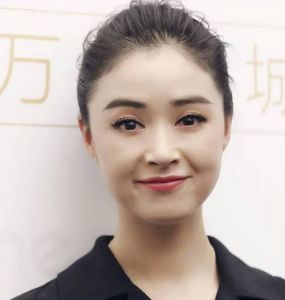 娱乐圈热点追踪 王宝强私生活引关注，刘涛蒋欣友情破裂