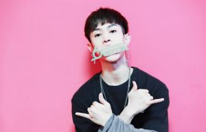 《明日之子》马伯骞 华裔少年音乐才华绽放