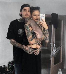 大衣哥伯乐隐退农村，于文华老师回归故里生活